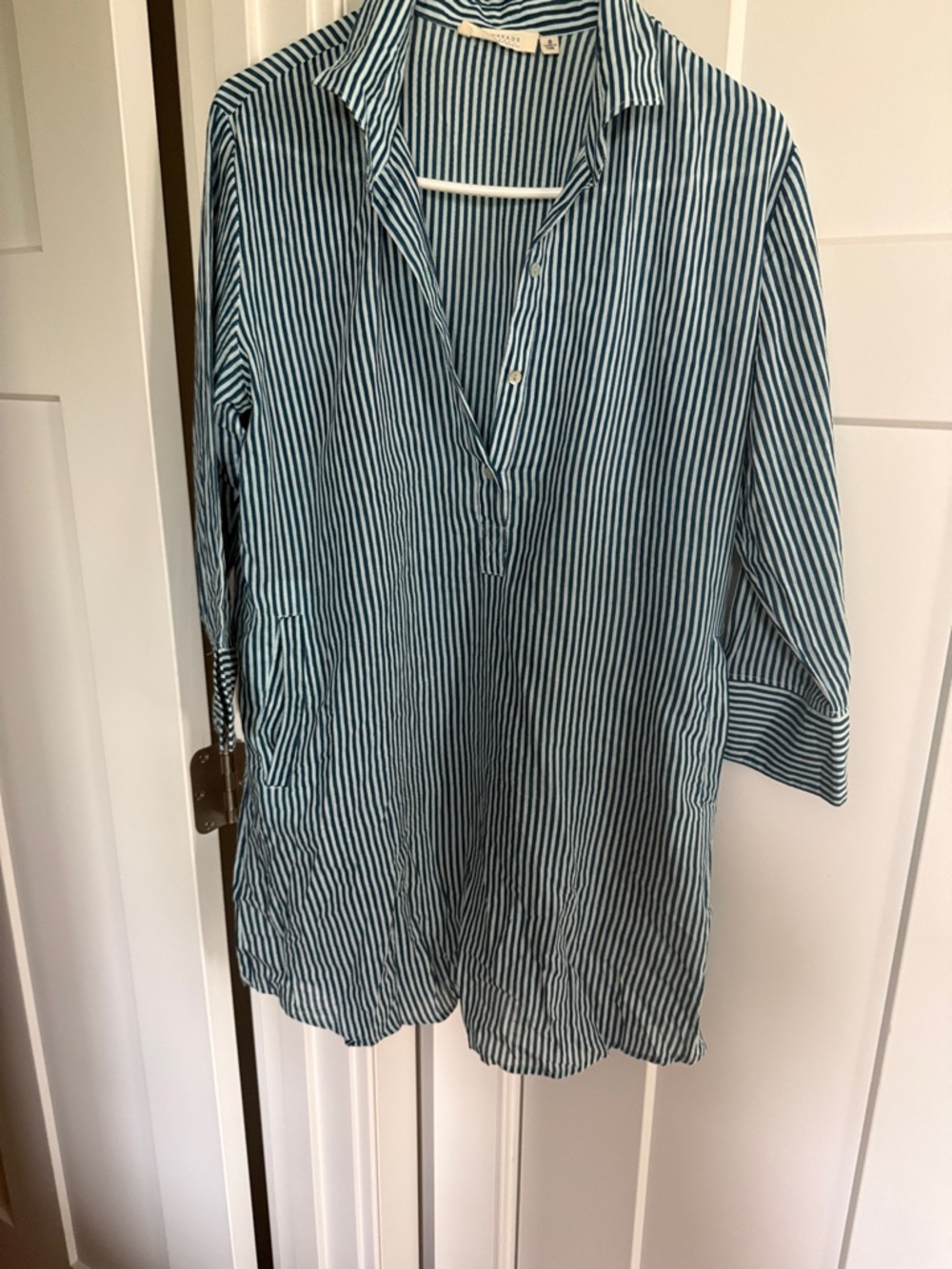 Long sleeve shirt size small Bluthread turquoise striped
